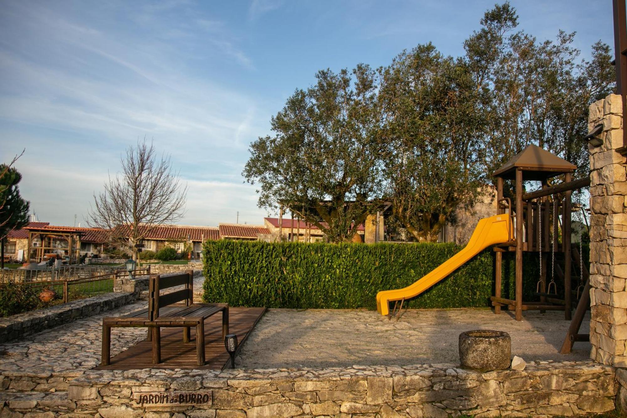 Casas Da Gralha Bed & Breakfast Turquel Ngoại thất bức ảnh